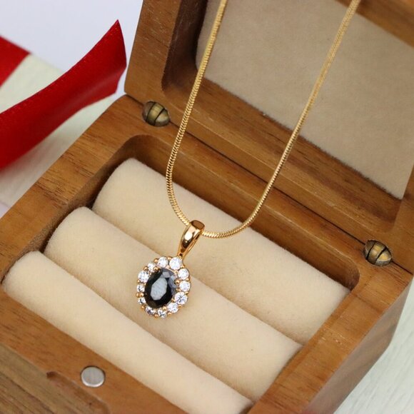 "Black Oval Pendant with Sparkling Halo in Gold-Plated Brass Setting, XPPT1814 - Picture 10 of 13